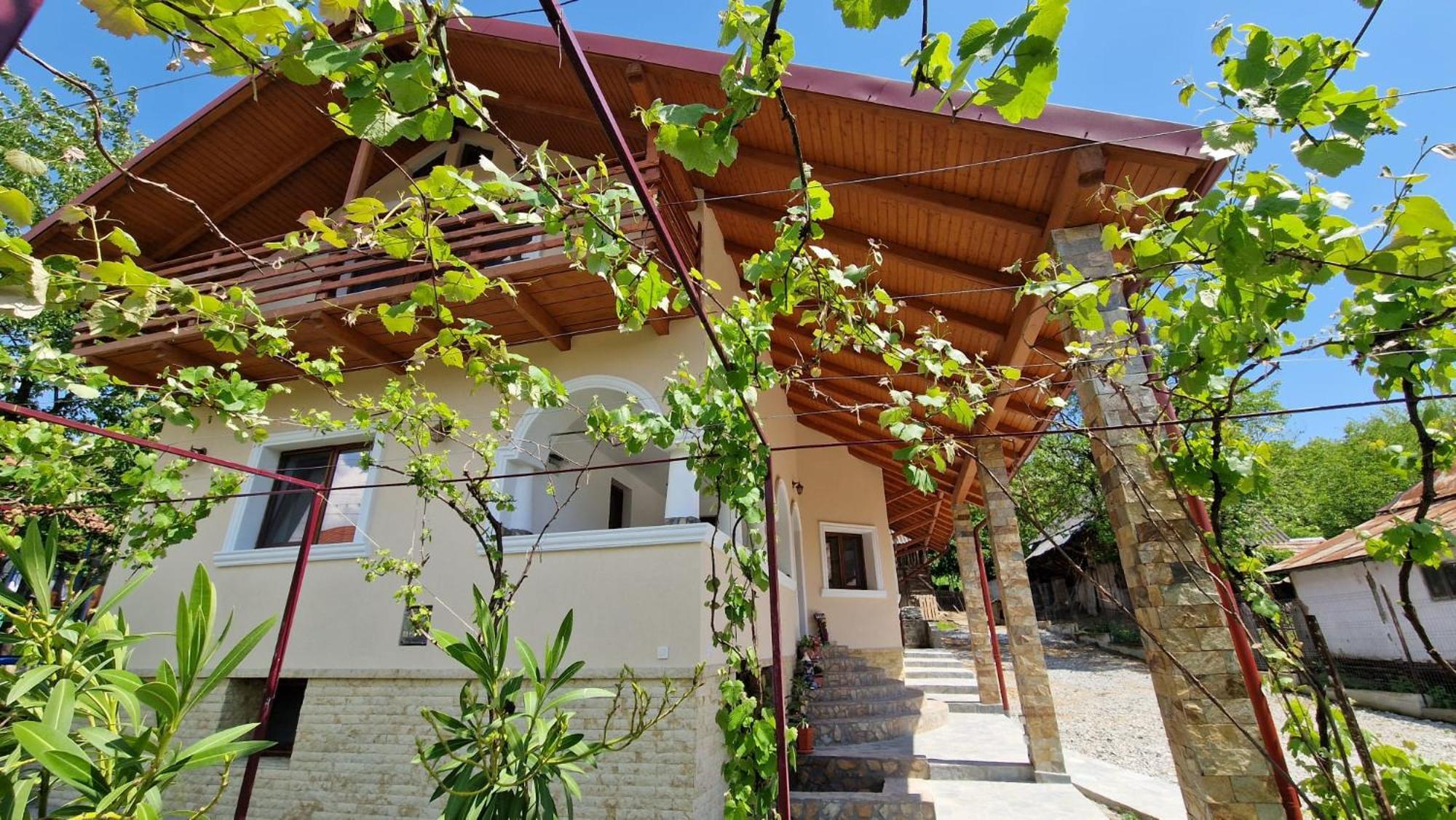 Casa Hera Călimăneşti Exterior foto