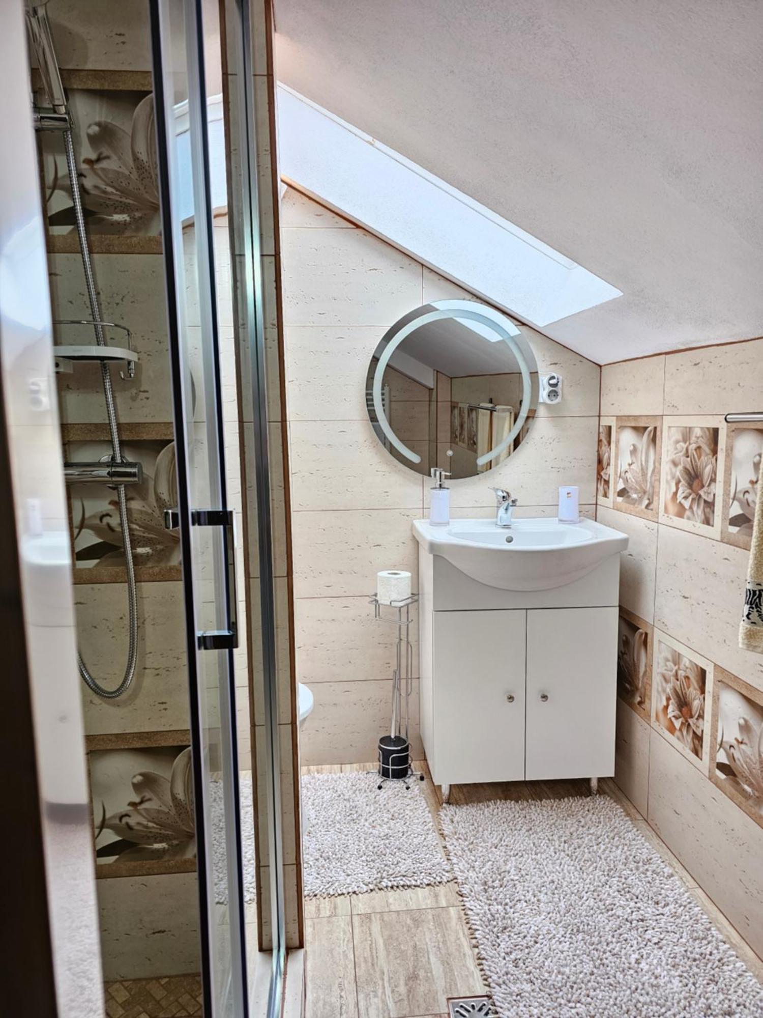 Casa Hera Călimăneşti Habitación foto