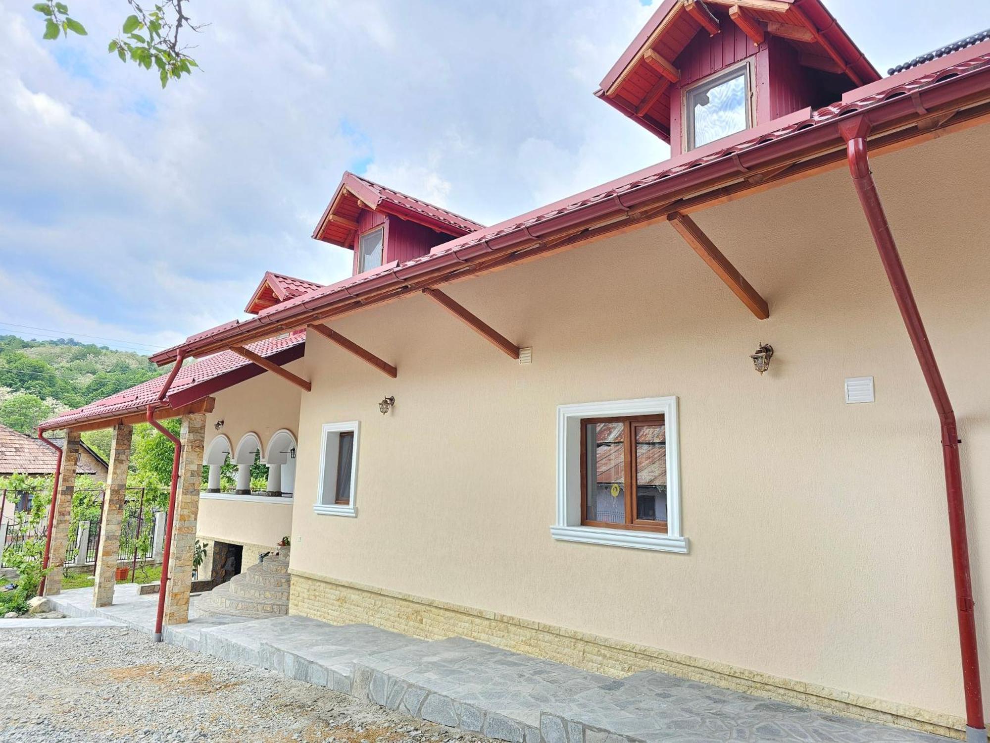 Casa Hera Călimăneşti Exterior foto