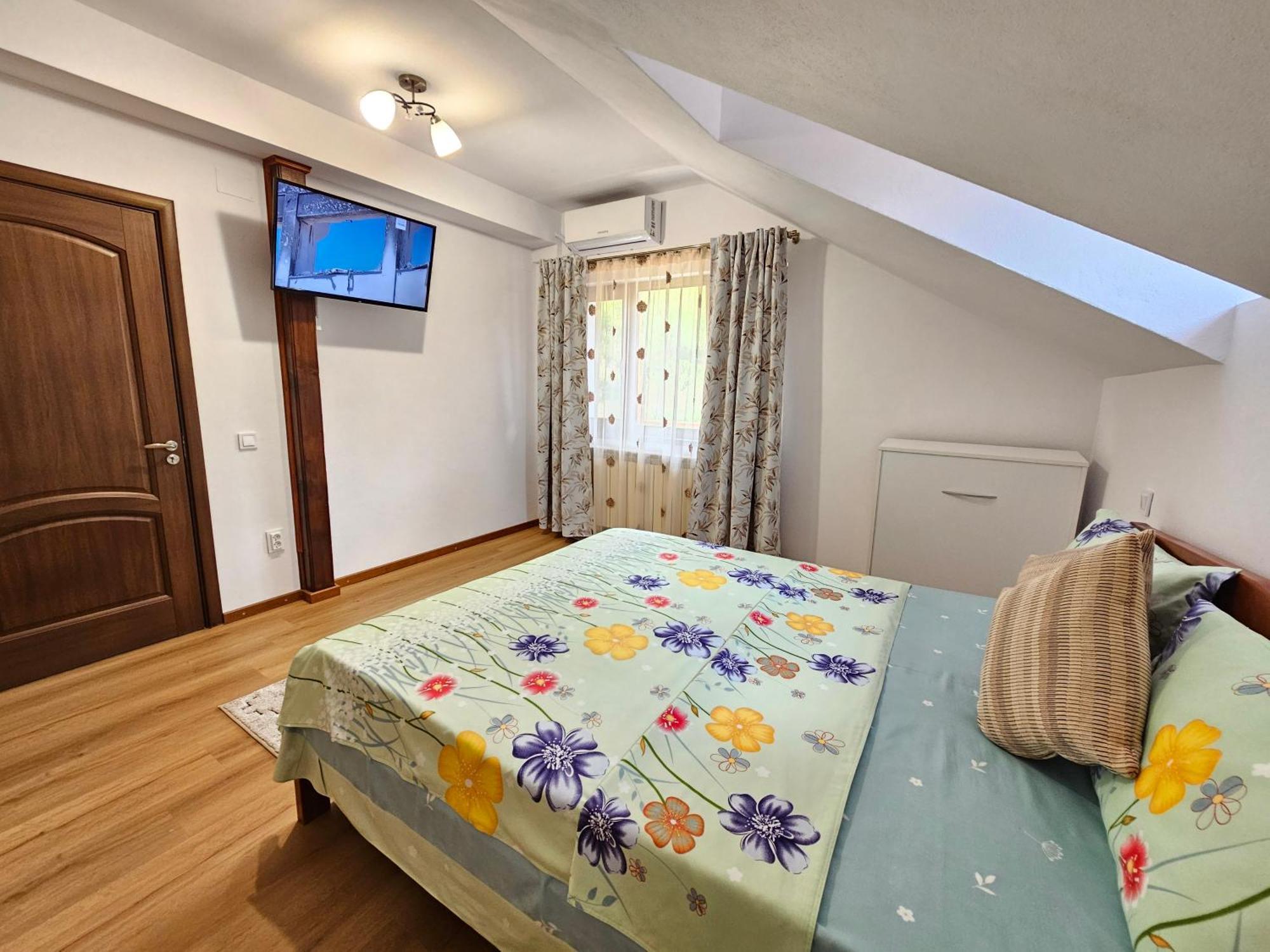 Casa Hera Călimăneşti Exterior foto