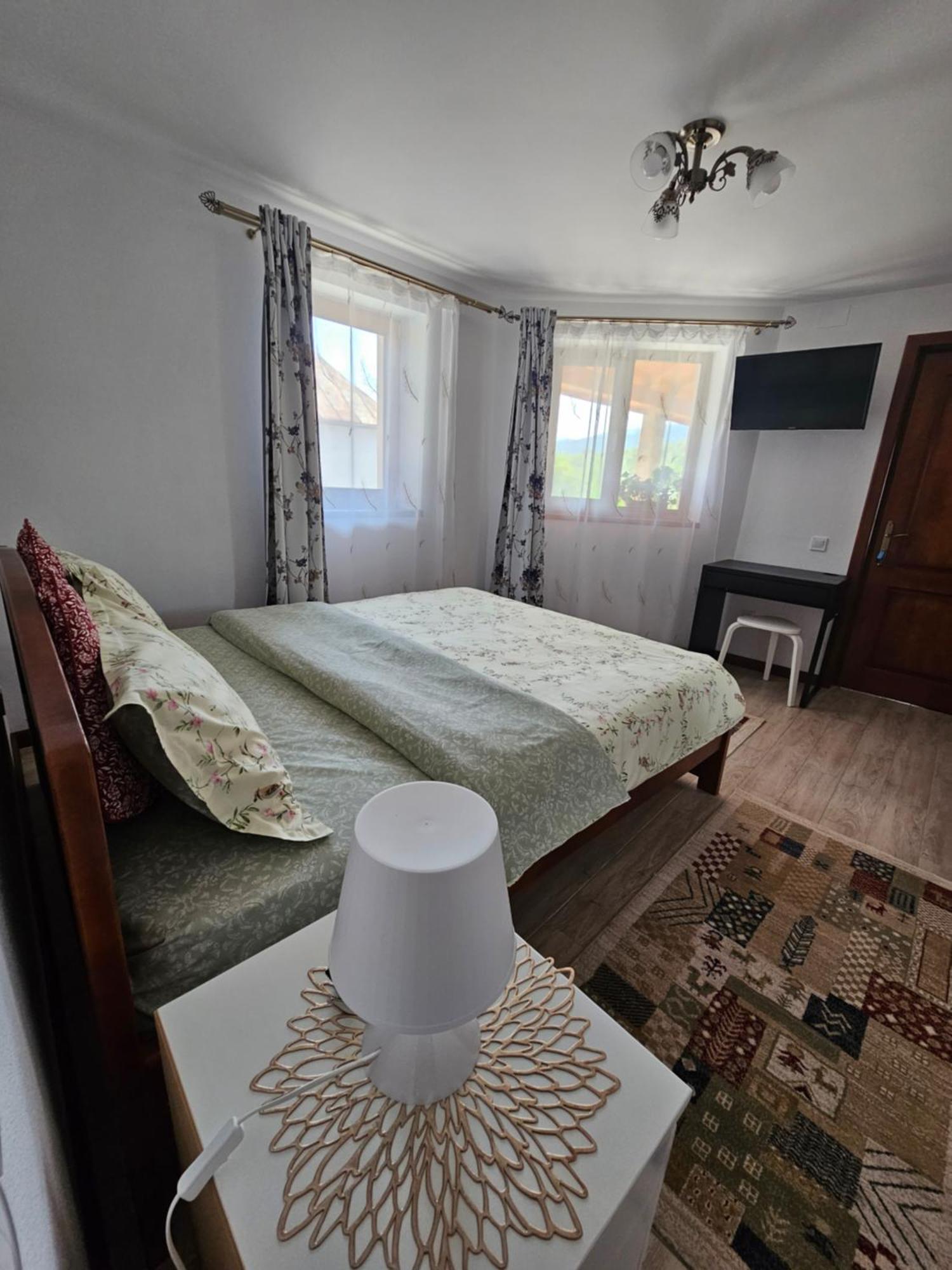 Casa Hera Călimăneşti Exterior foto